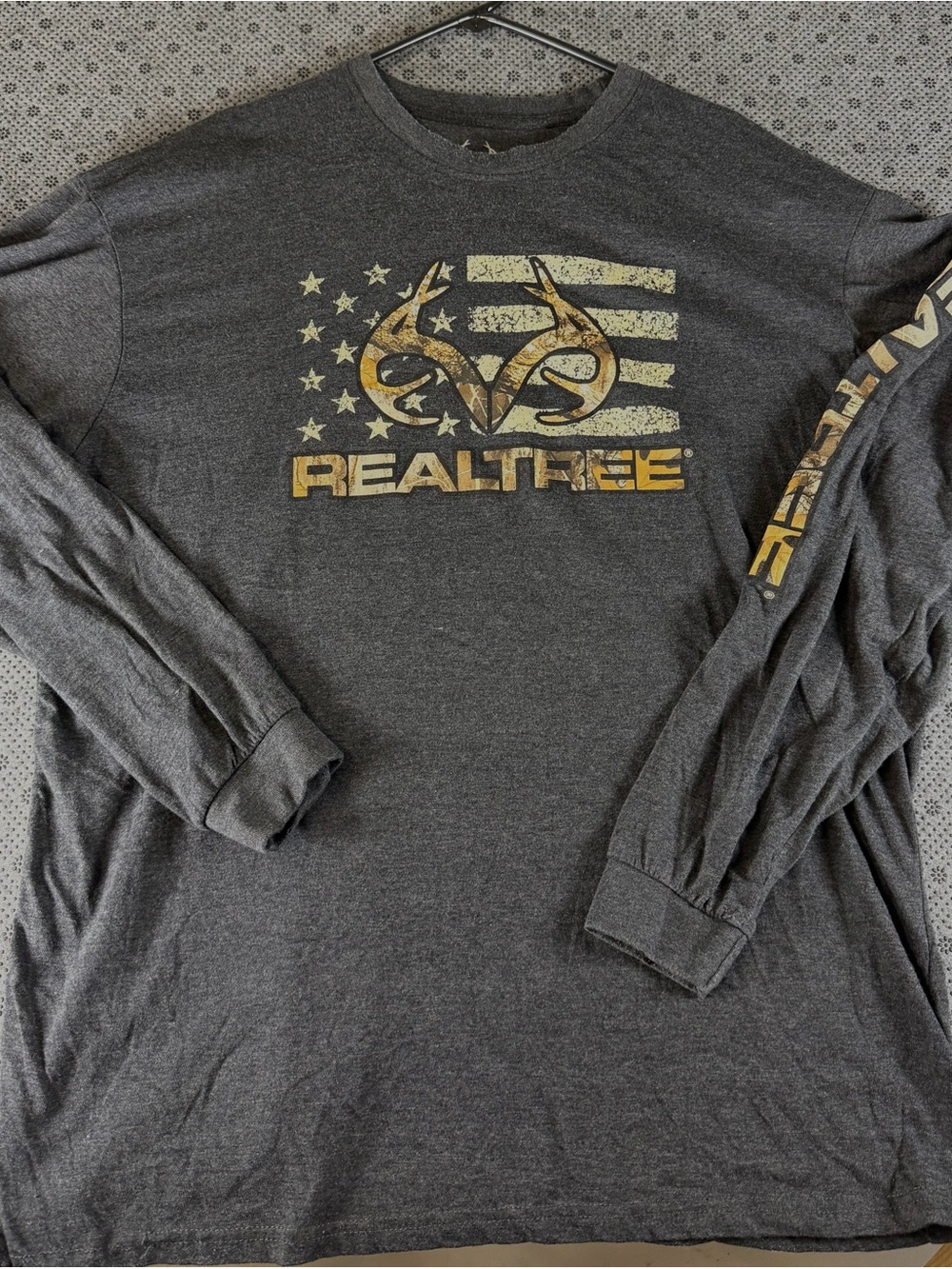 Realtree Long Sleeve Graphic Tee - Charcoal with Gold Print